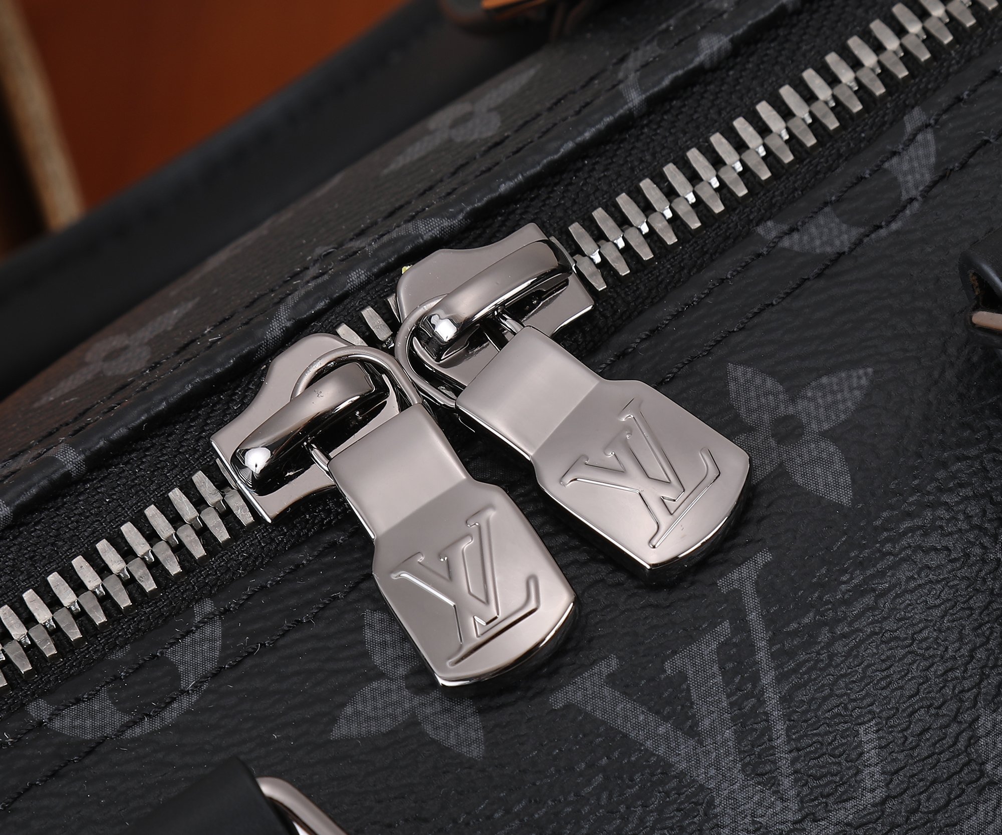 Louis Vuitton Keepall Bandoulière 35 Travel Bag in Monogram Eclipse - Image 4
