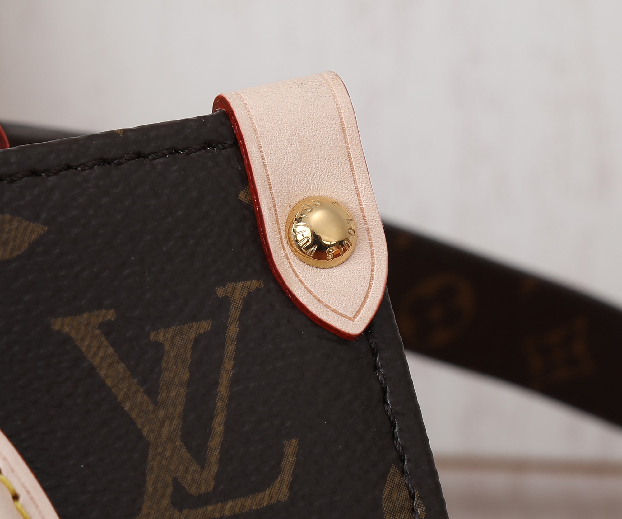 Louis Vuitton Sac Plat BB Monogram Canvas Handbag - Image 4