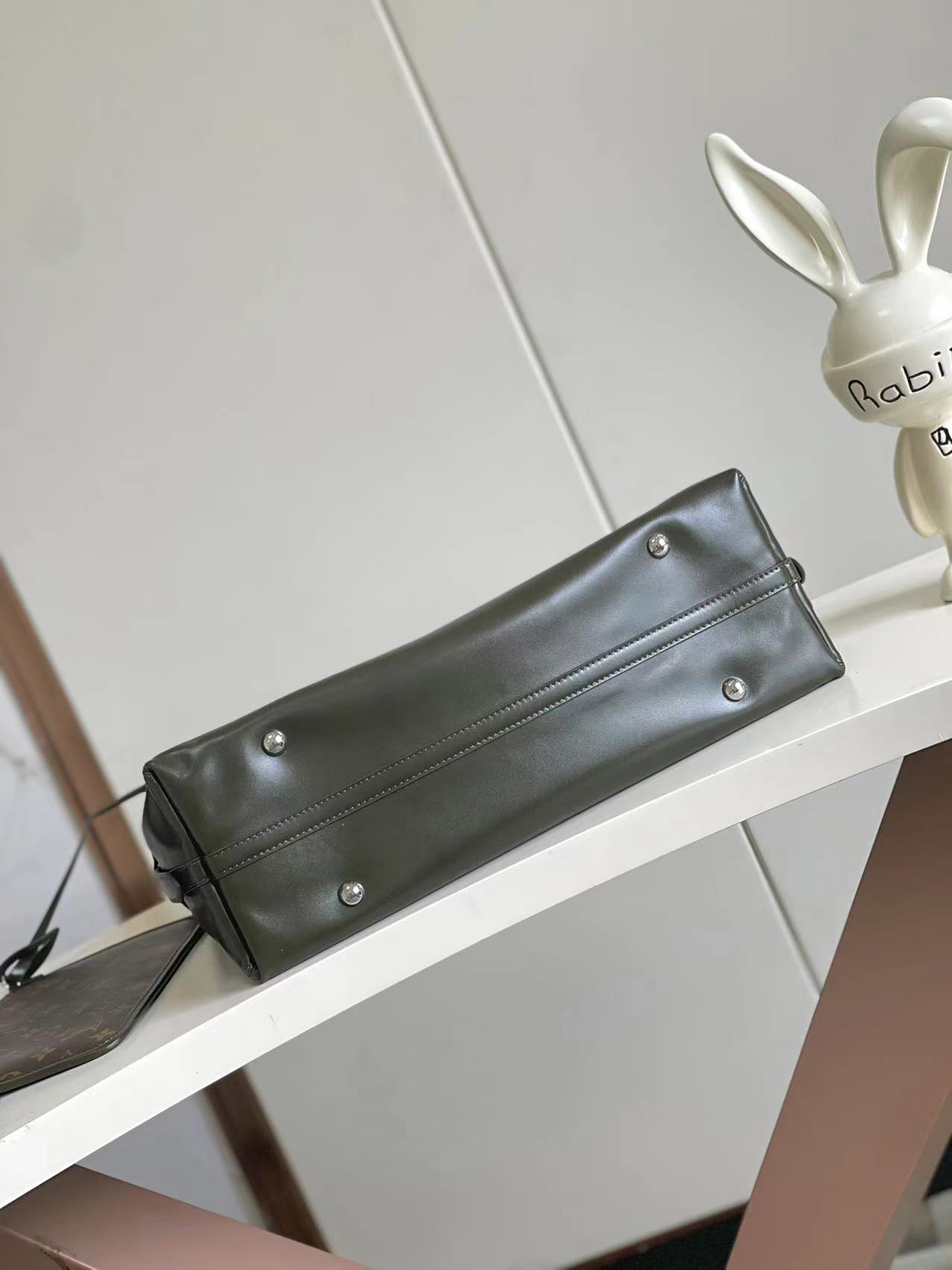 CarryAll Dark Medium Lambskin Handbag - Image 4