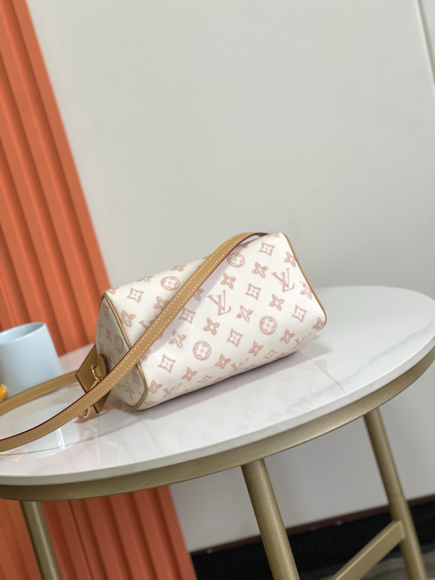 Louis Vuitton Speedy Bandoulière 20 Crossbody Bag - Image 4