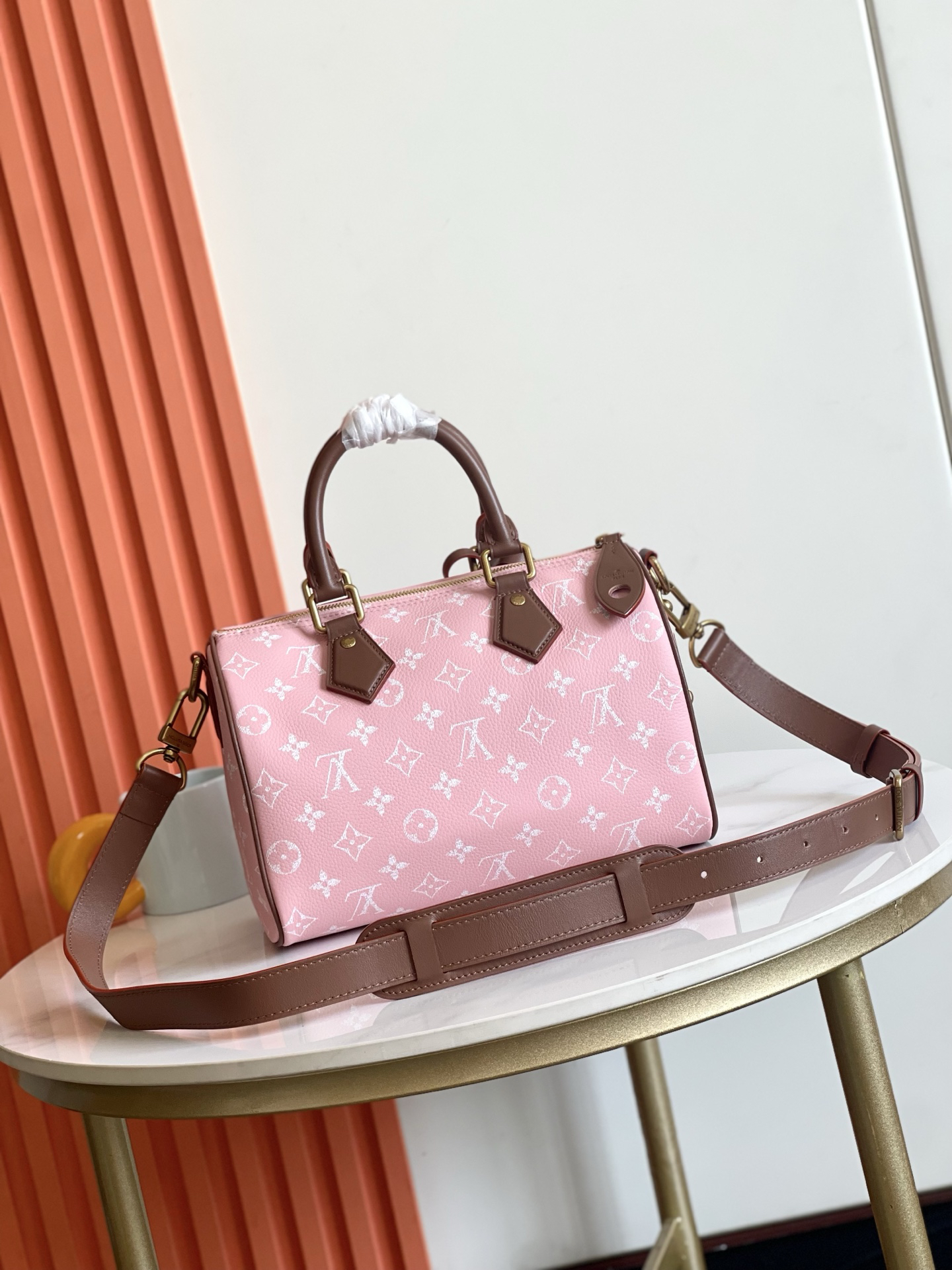 Louis Vuitton Speedy Bandoulière 25 Monogram Leather Shoulder Bag - Image 4