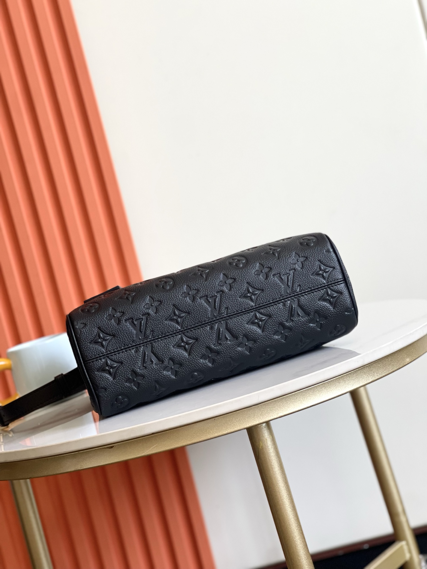 Louis Vuitton M25577 Monogram Handbag - Image 4