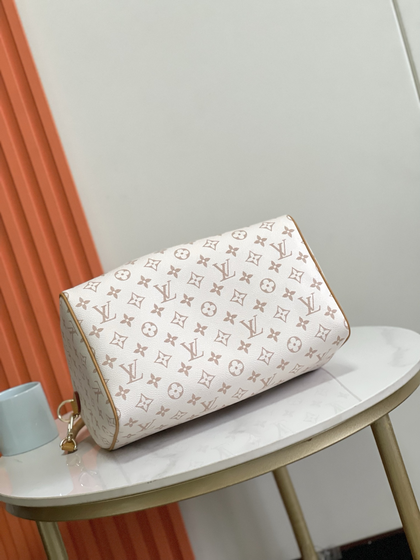 Speedy Soft 30 Lucky Handbag in Monogram Dune Canvas - Image 4
