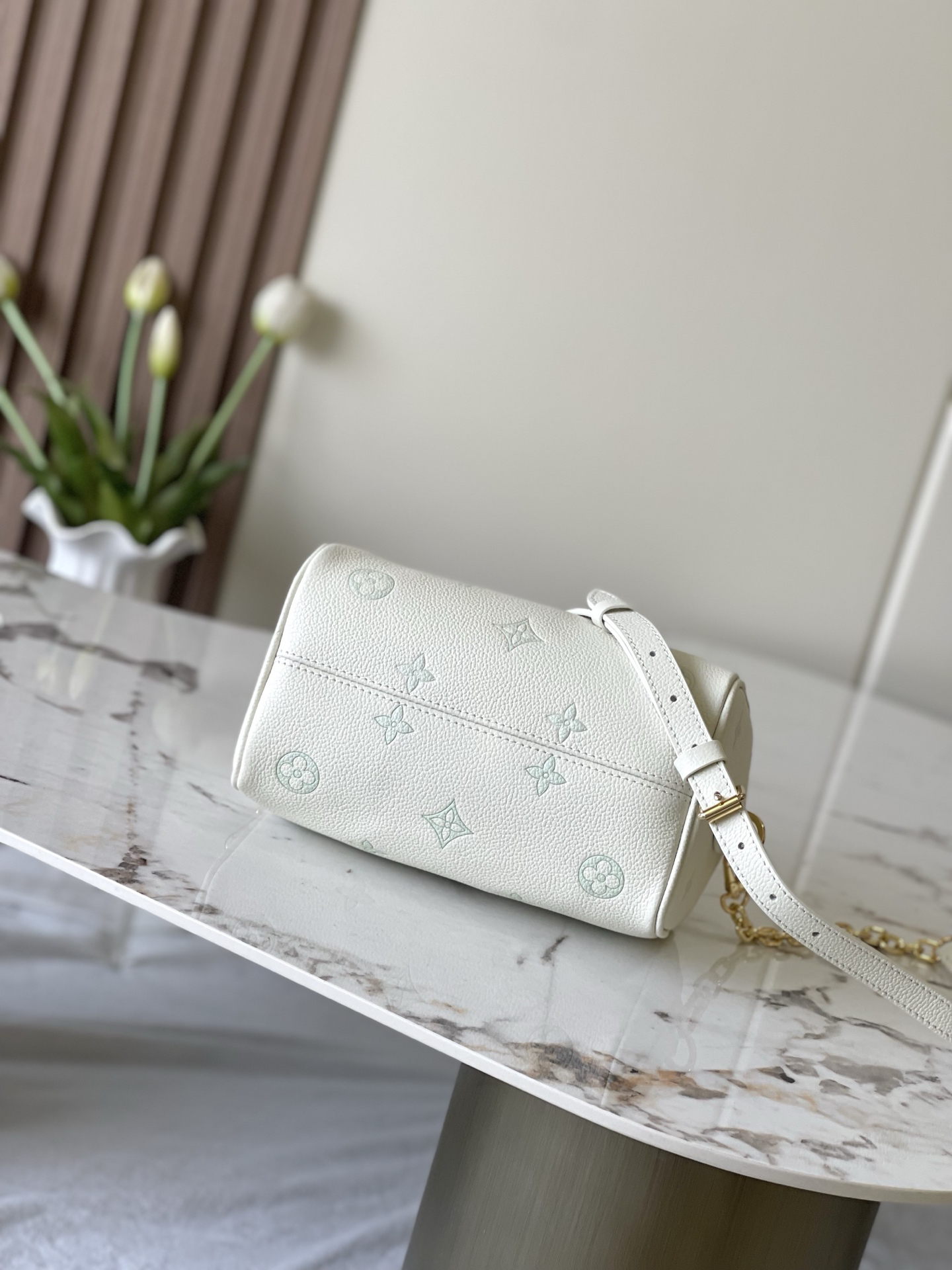 Louis Vuitton Speedy Bandoulière 20 Monogram Empreinte Leather Crossbody Bag - Image 4