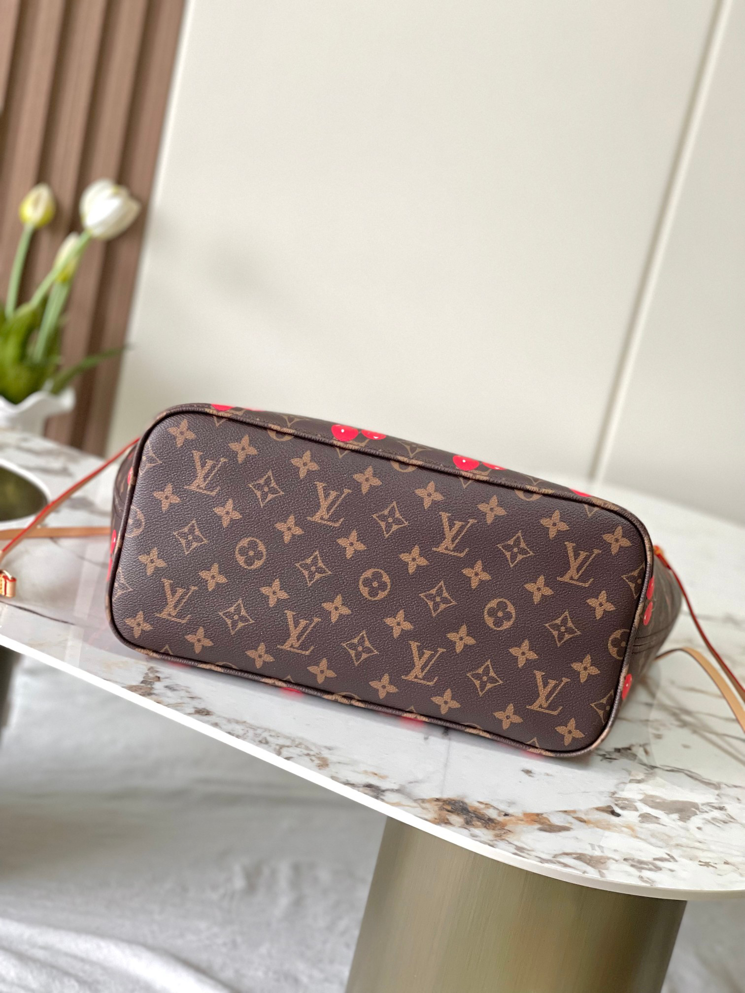 Louis Vuitton Neverfull MM Cherry Monogram Tote Bag - Image 4