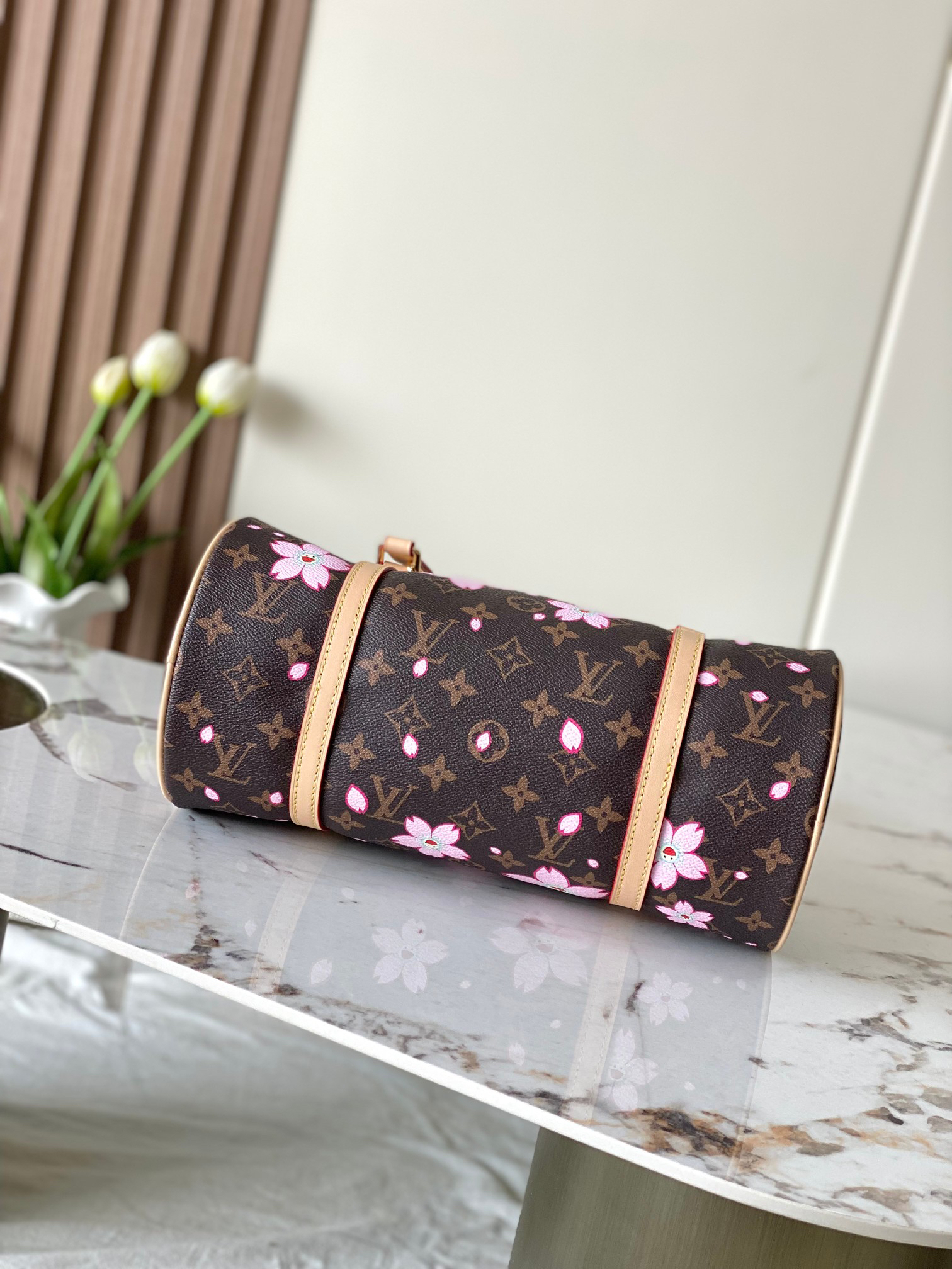 Louis Vuitton x Takashi Murakami Small Cowhide Shoulder Bag, Model M13097 - Image 4