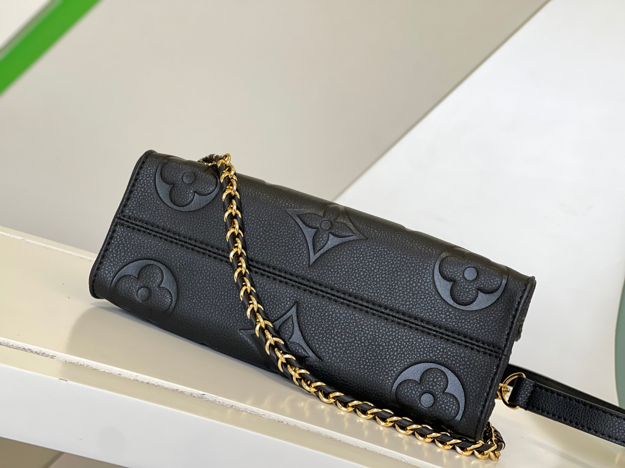 Louis Vuitton OnTheGo East West Handbag M23640 - Black - Image 4