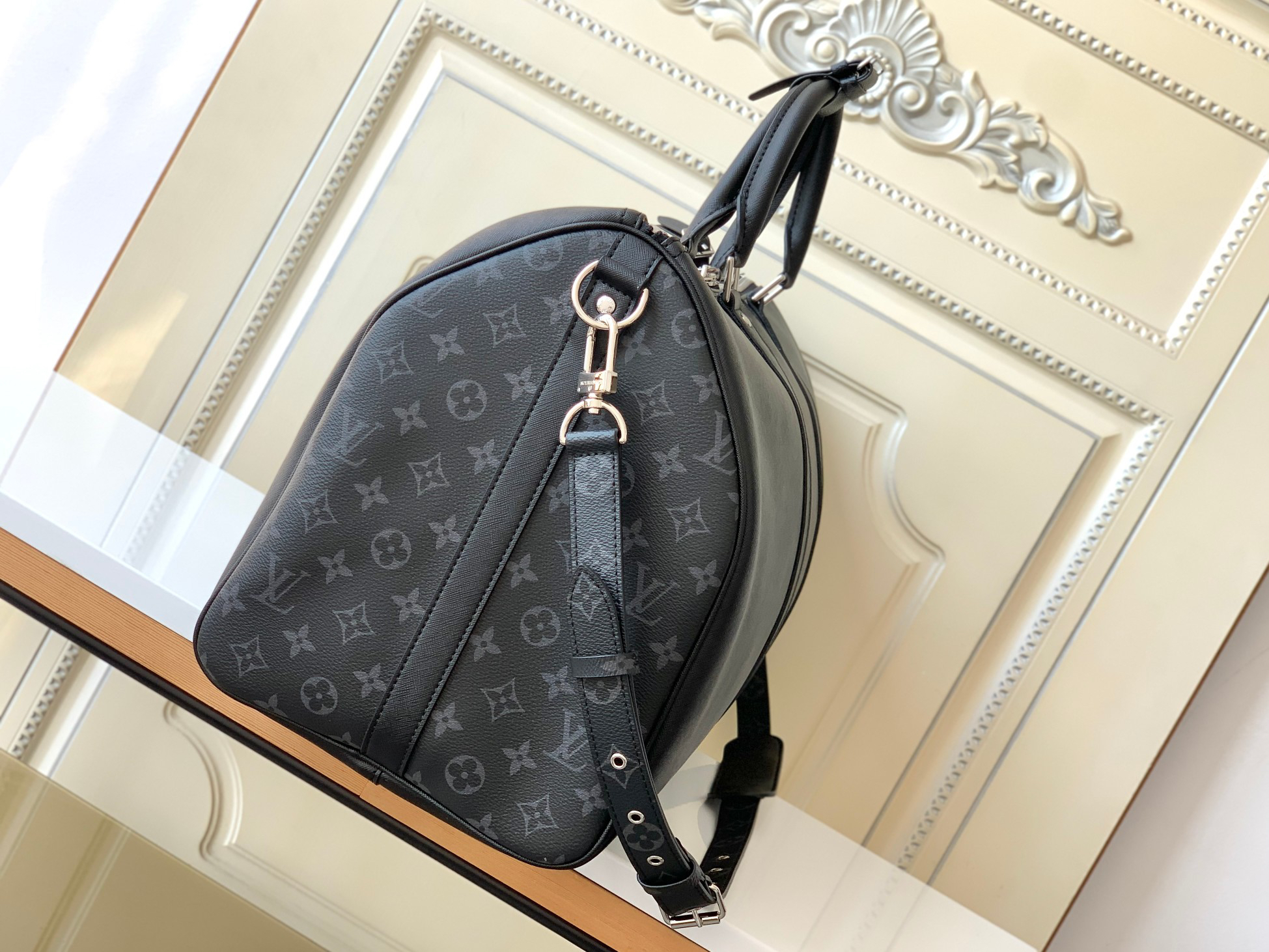Louis Vuitton Keepall 50 Travel Bag with Shoulder Strap - Black - Image 4