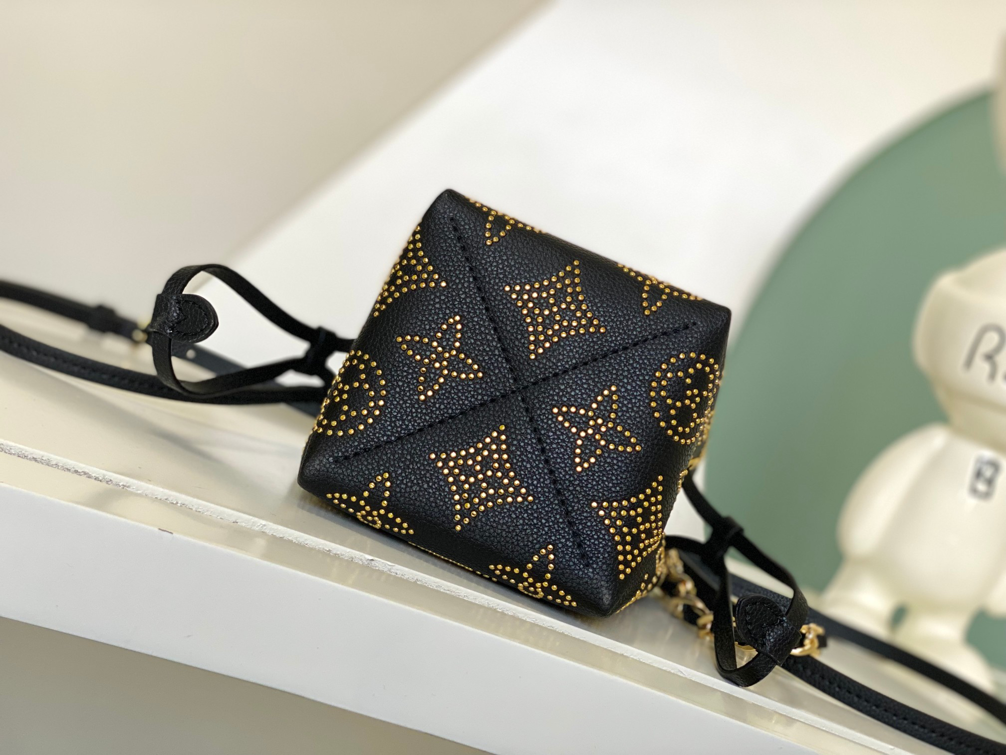 Louis Vuitton Pico Bella Bucket Bag M82744 - Image 4