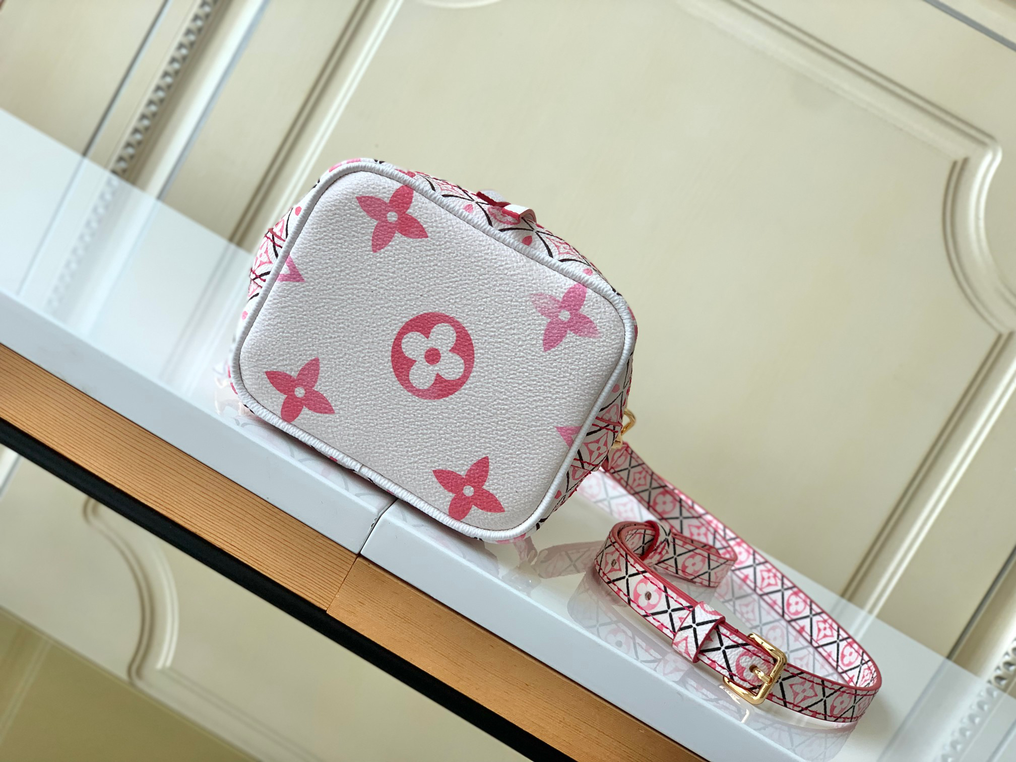 Louis Vuitton Nano Noé Shoulder Bag - Image 4