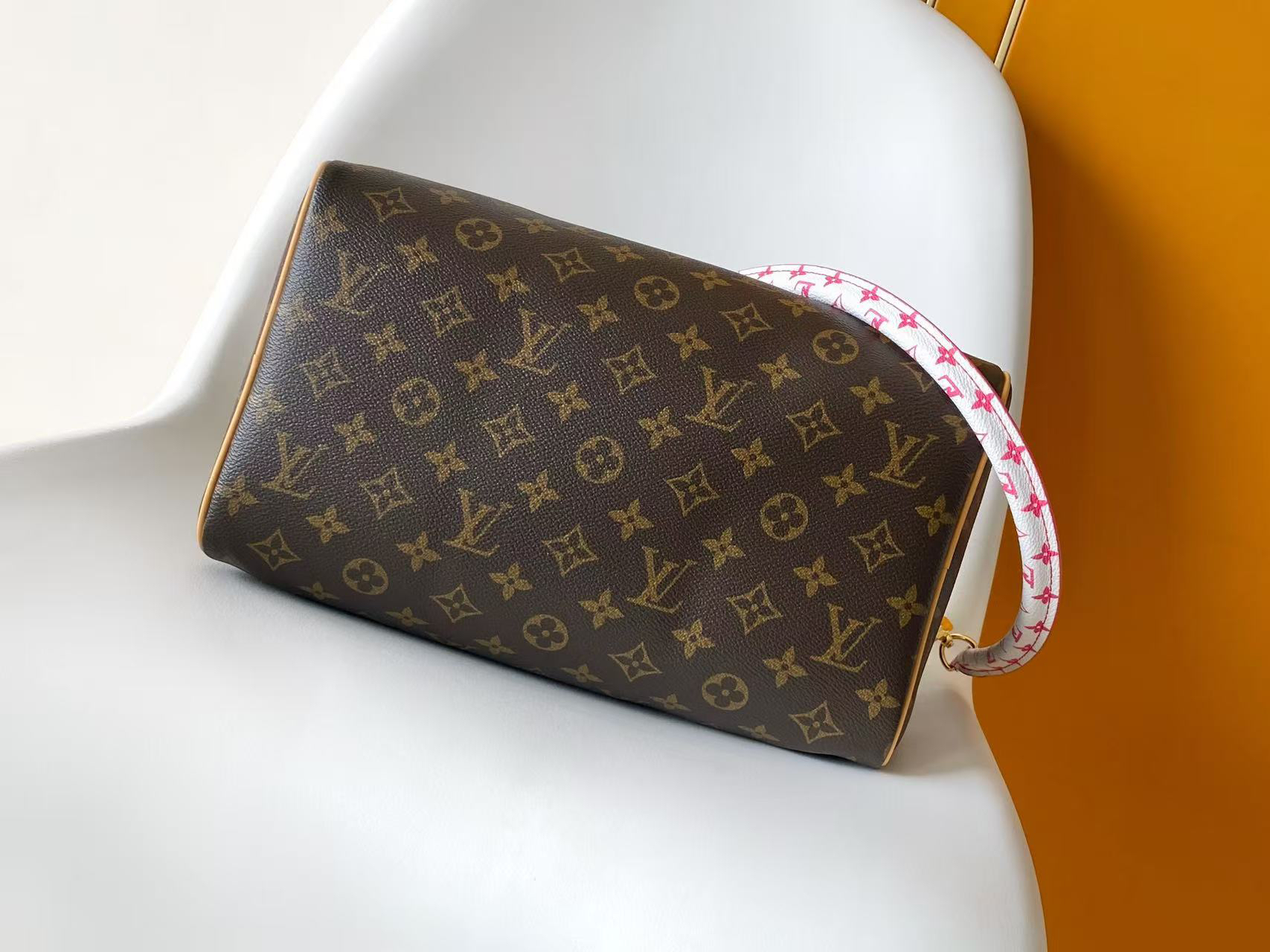 Speedy Soft 30 Boho Handbag in Bird-Motif Monogram Canvas - Image 4