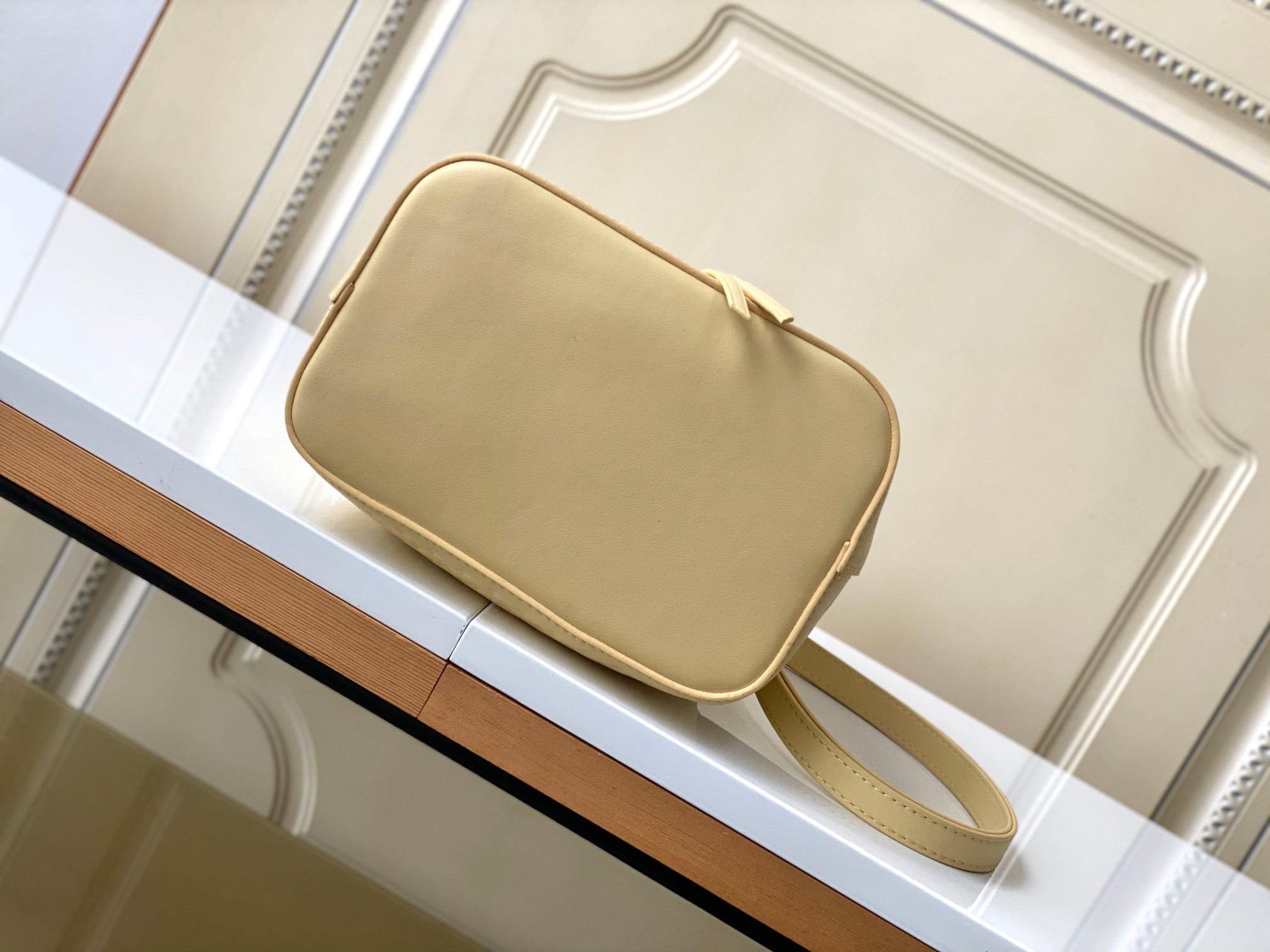 Louis Vuitton NeoNoé BB Bucket Bag - Image 4