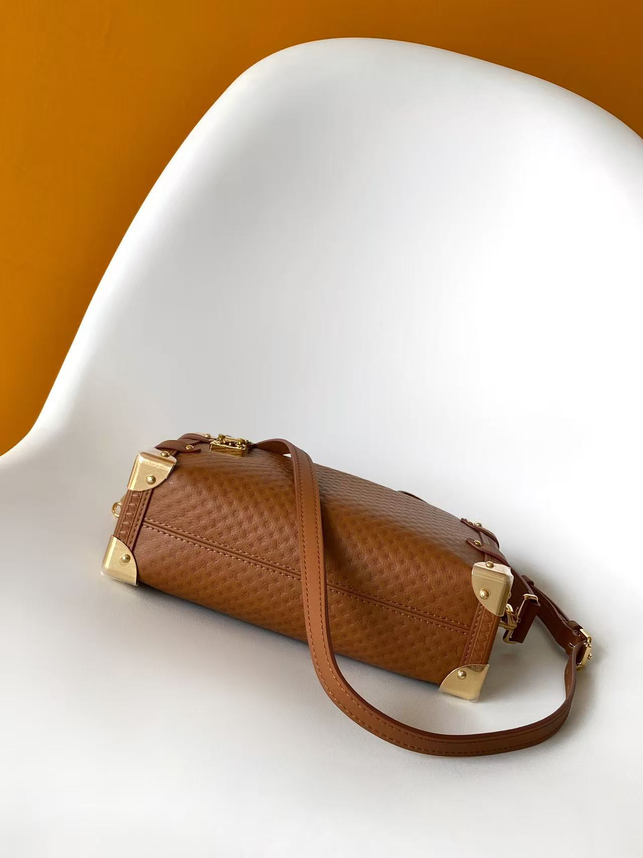Louis Vuitton Side Trunk Medium Handbag - Image 4