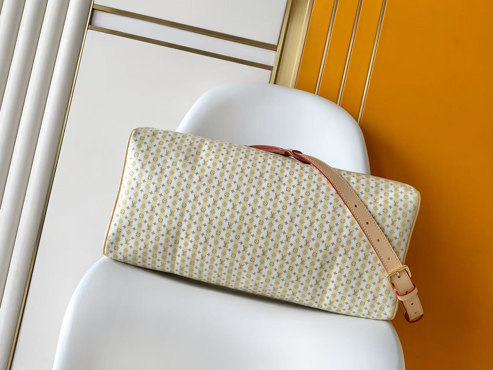 Louis Vuitton Keepall Bandouliere 45 Travel Bag in LV Stamp Canvas - Image 4