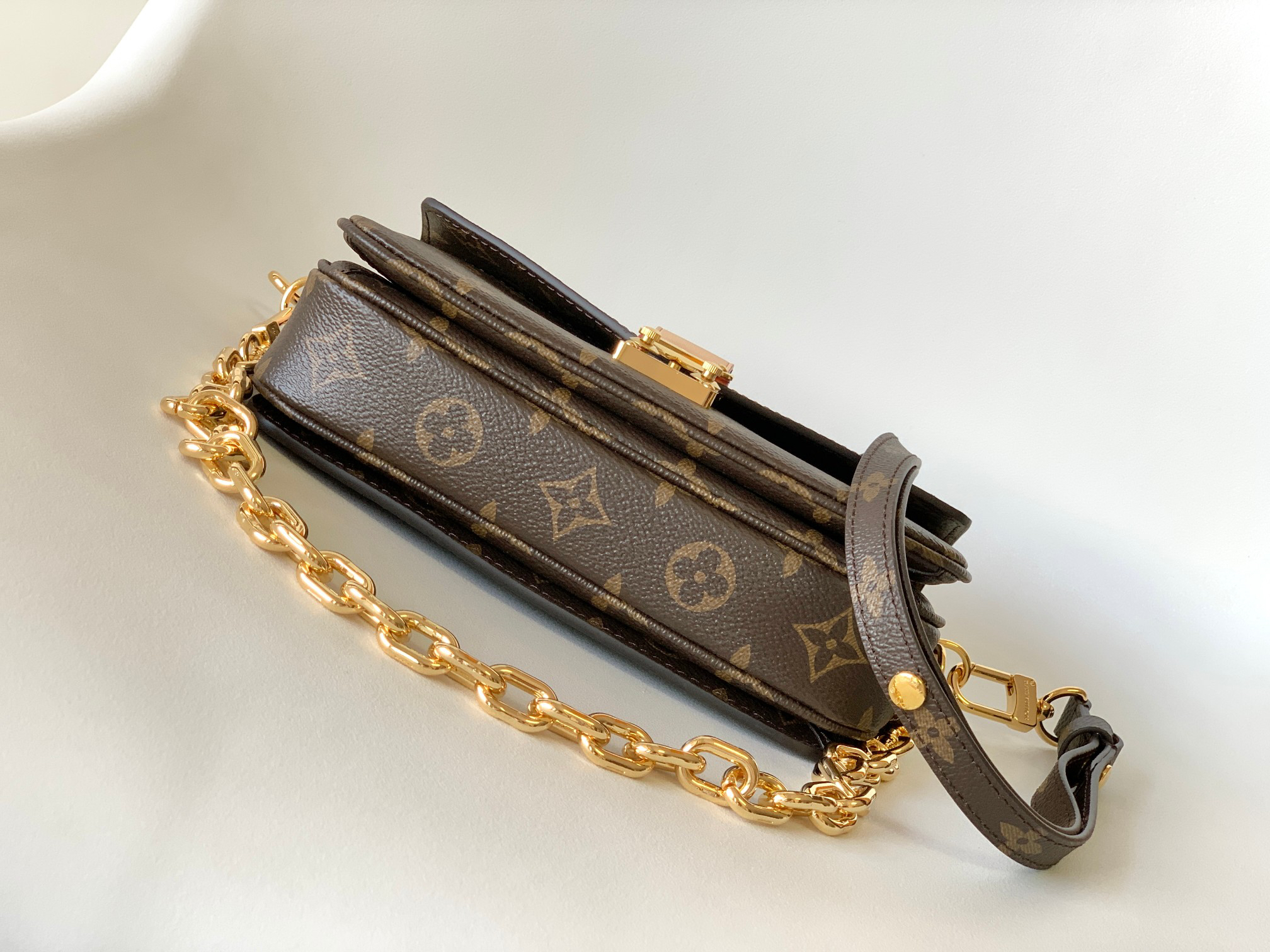 Louis Vuitton East West Métis Messenger Bag M46279 - Image 4