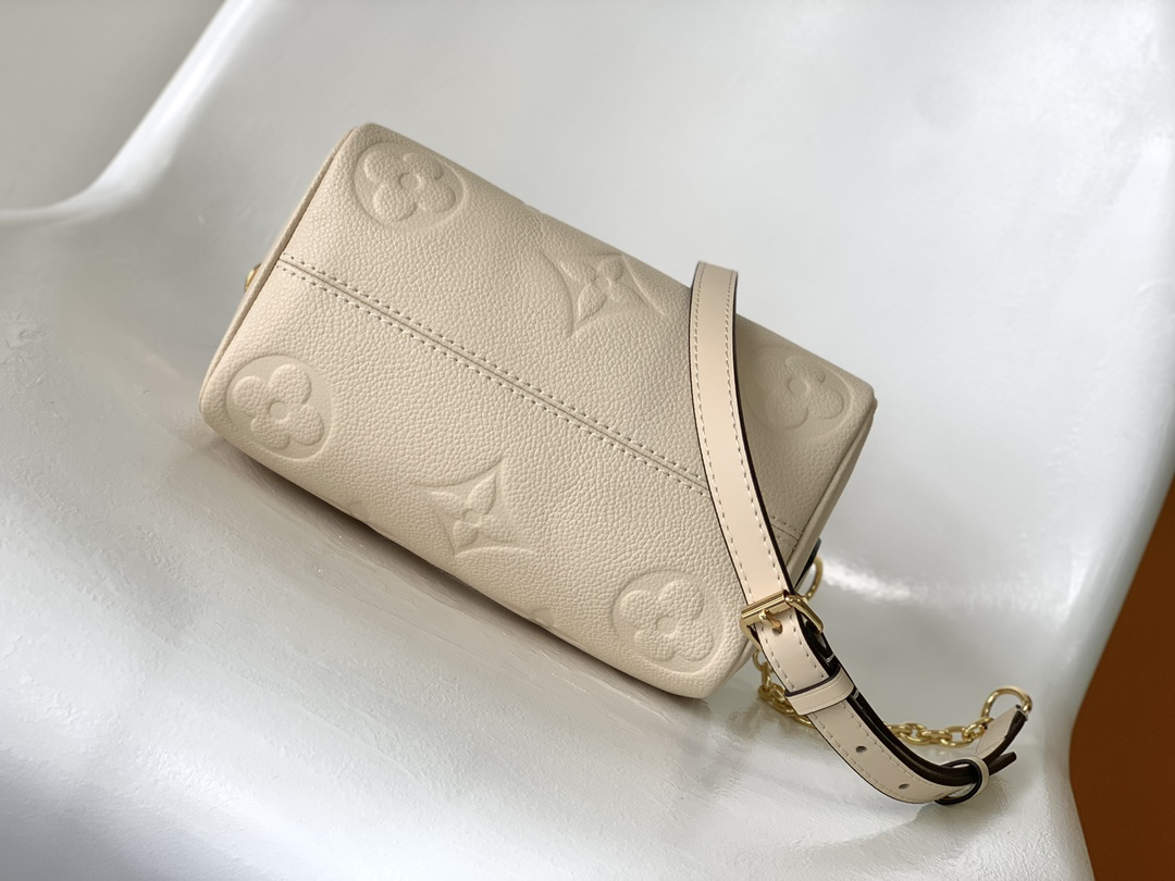Louis Vuitton Speedy Bandoulière 20 Handbag - Image 4