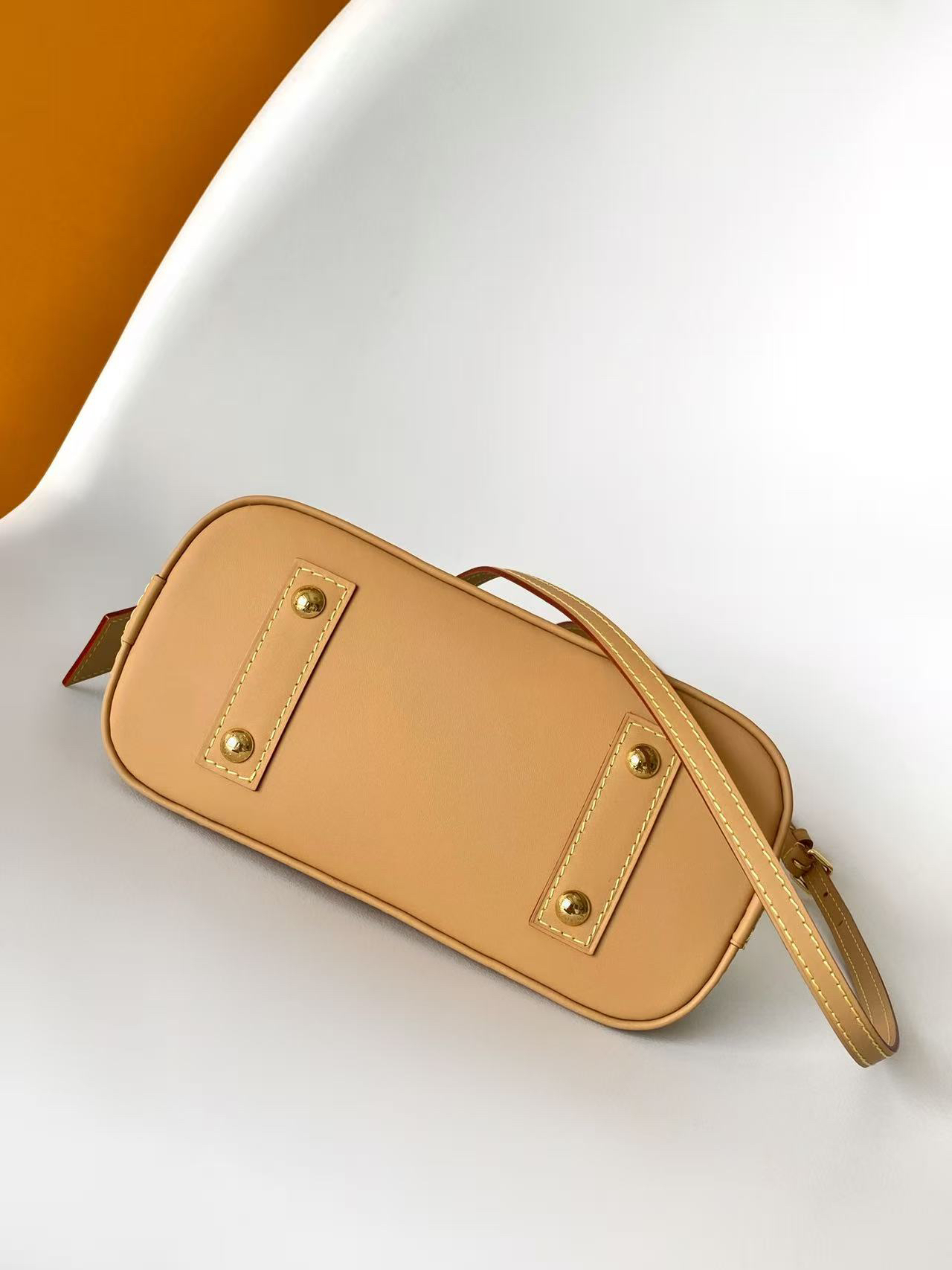 Louis Vuitton Alma BB Monogram Canvas Crossbody Bag - Image 4