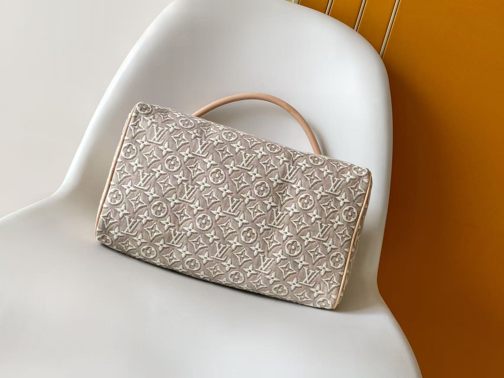 Louis Vuitton Speedy Soft 30 Handbag - Image 4