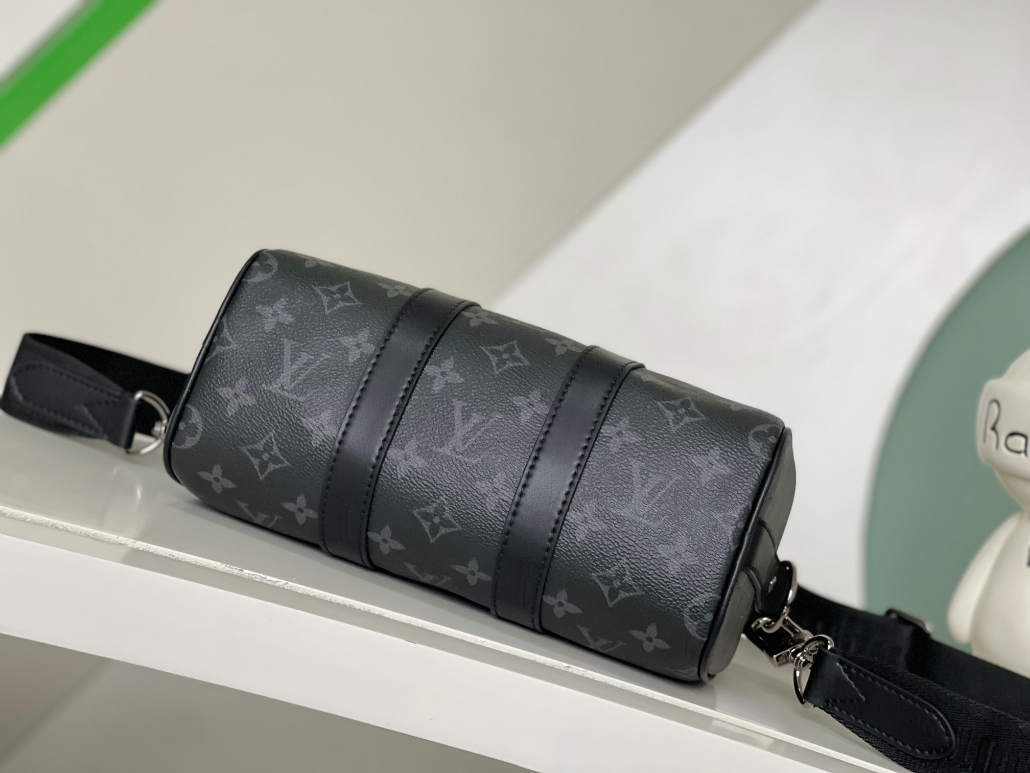 Louis Vuitton Keepall 25 Travel Bag in Monogram Eclipse Reverse Canvas - Image 4