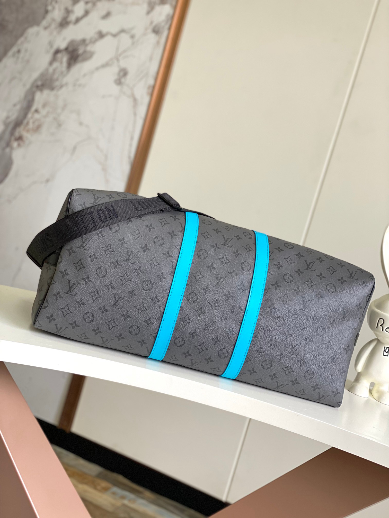 Louis Vuitton Keepall Bandouliere 55 Travel Bag in Monogram Eclipse Reverse Canvas - Image 4