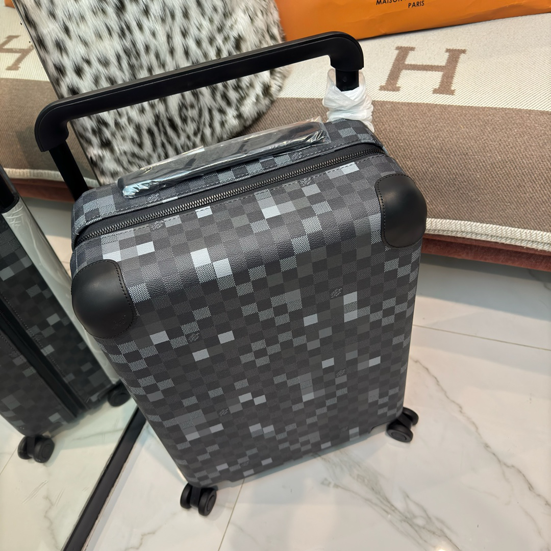Louis Vuitton Horizon 55 Monogram Edlie Leather-Trimmed Carry-On Suitcase - Image 4