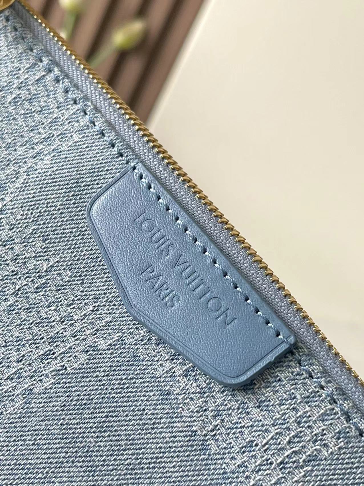 Louis Vuitton Speedy 18 Bandoulière Crossbody Bag - Image 4