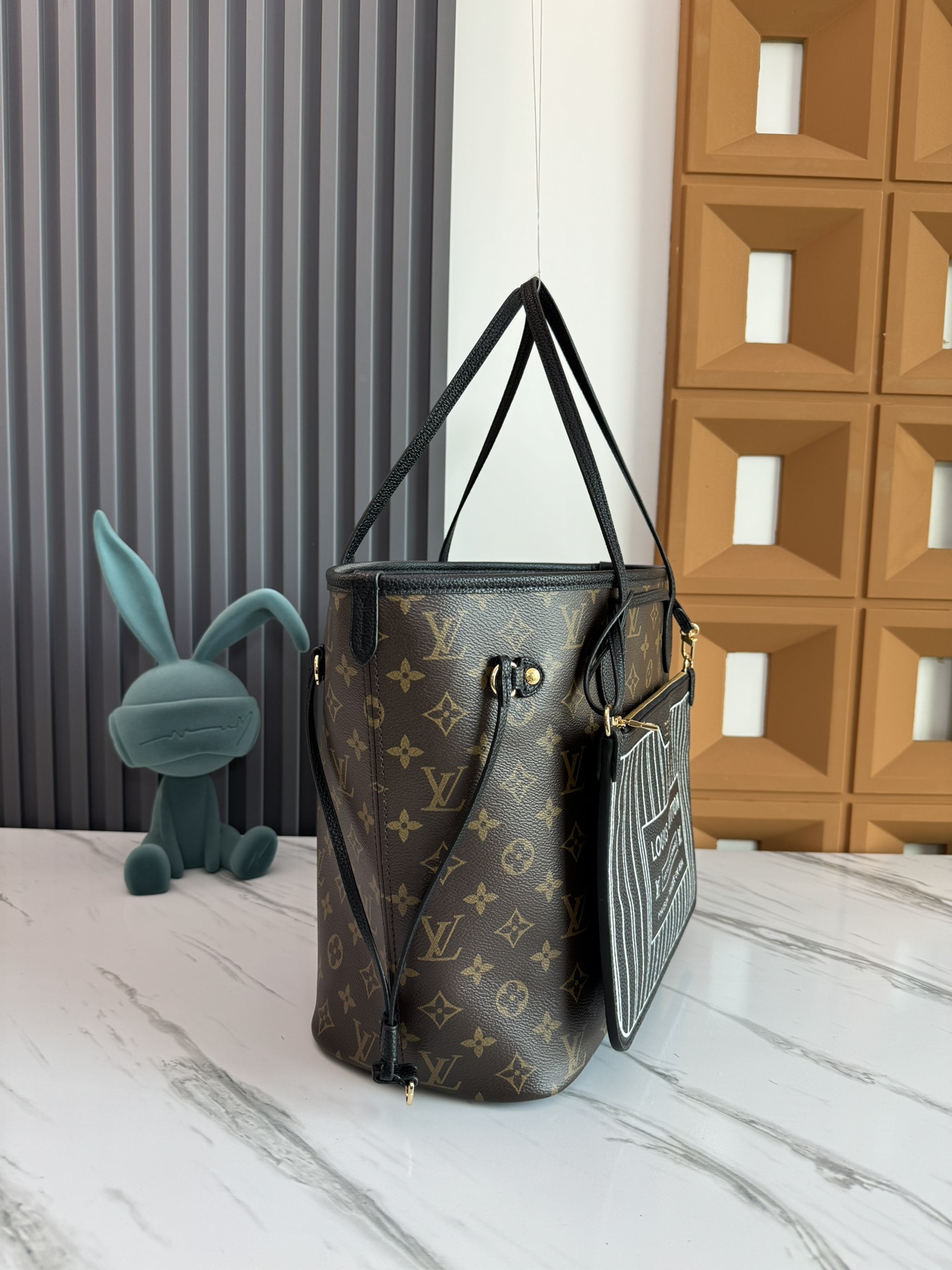 Louis Vuitton Neverfull Inside Out Medium Handbag - Image 4