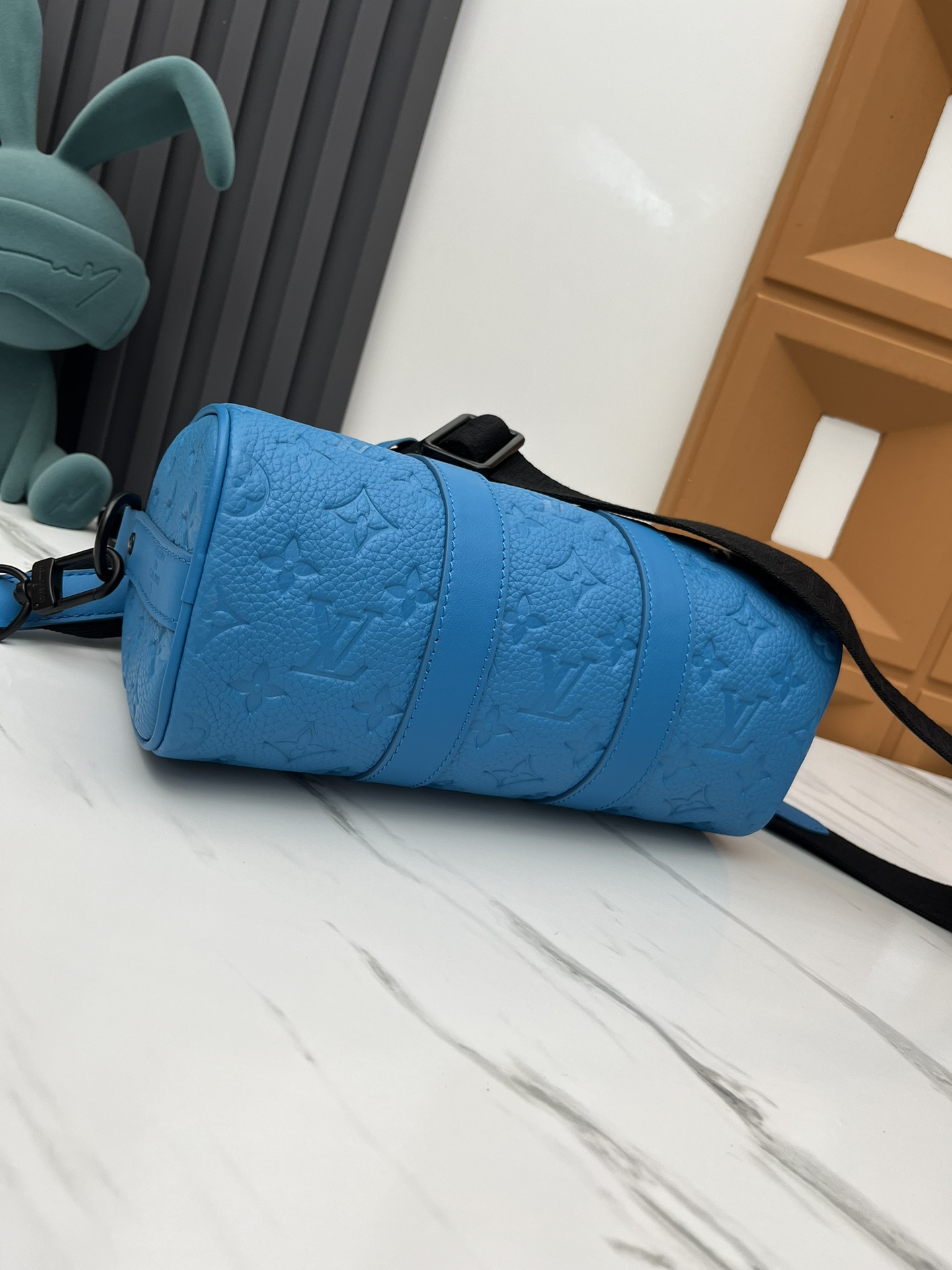 Louis Vuitton Keepall Mini Travel Bag in Blue Taurillon Monogram Leather - Image 4