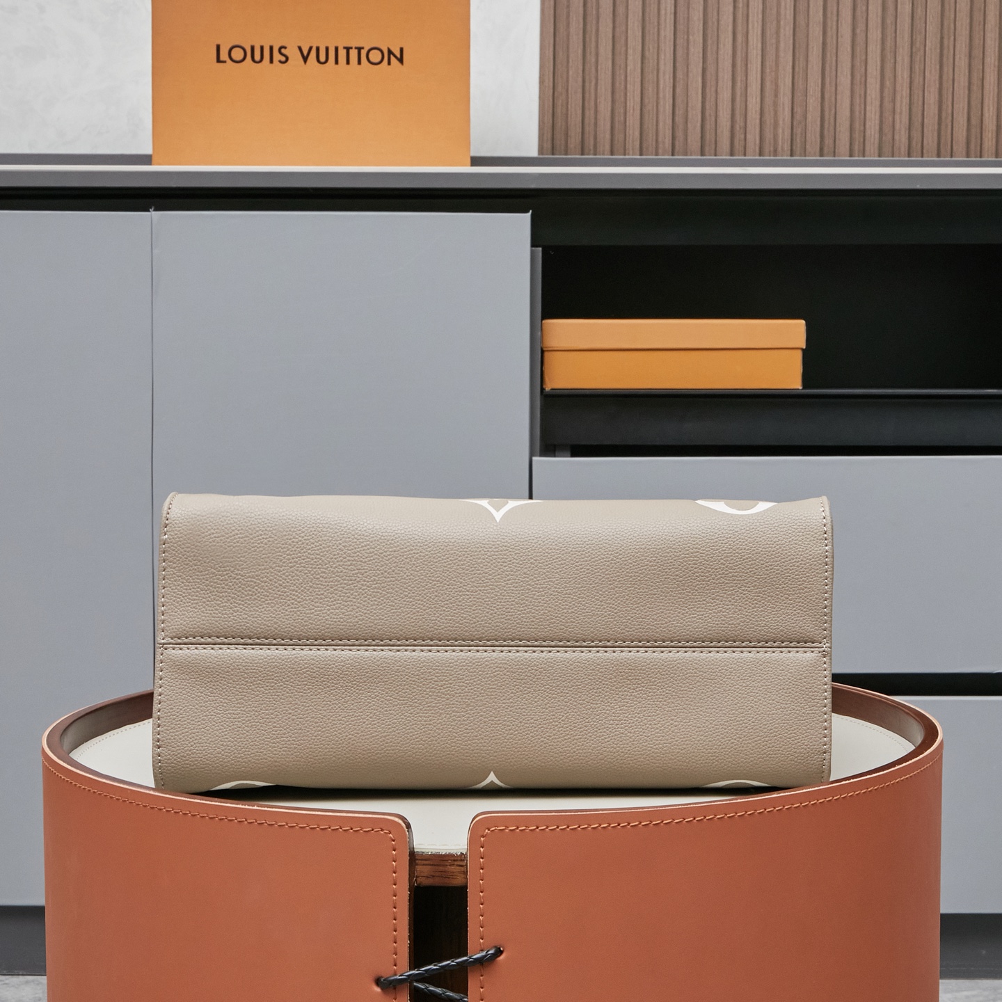 Louis Vuitton OnTheGo Medium Tote Bag in Monogram Empreinte Leather - Image 4