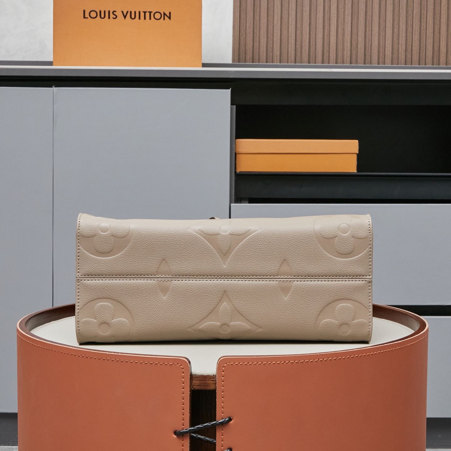 Louis Vuitton OnTheGo Medium Monogram Empreinte Tote Bag - Image 4