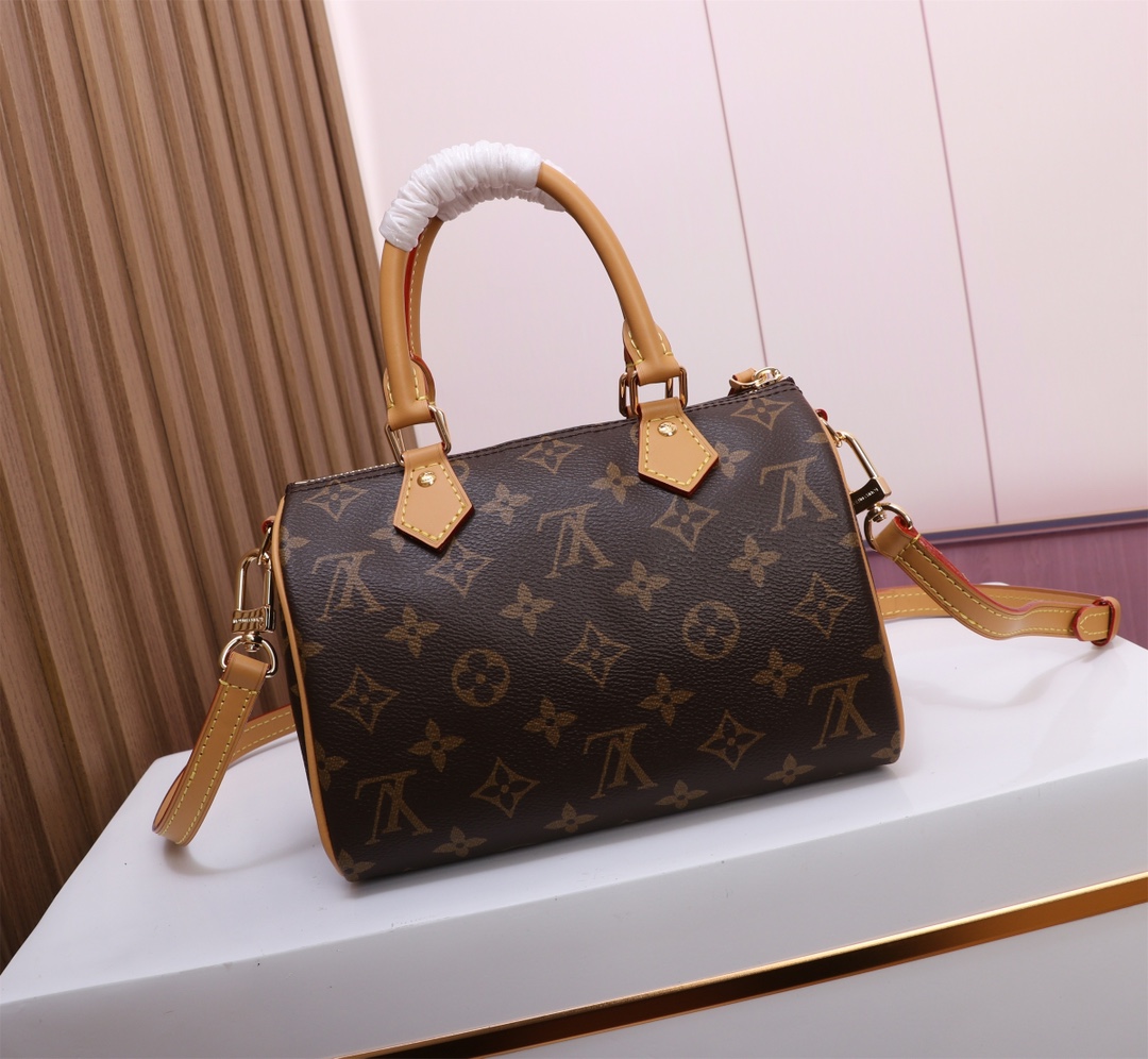 Louis Vuitton Speedy Bandoulière 20 Monogram Canvas Bag - Image 4