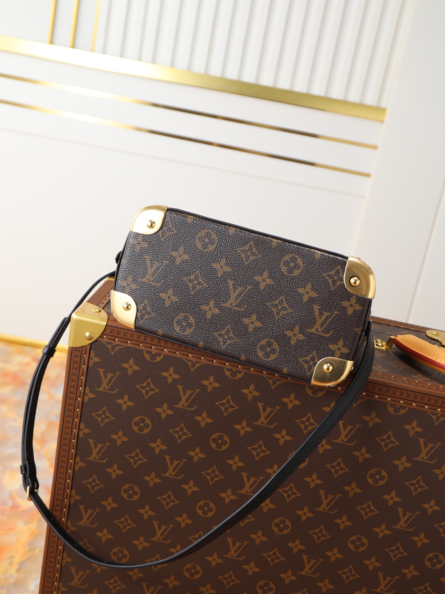 Louis Vuitton Alma BB Handbag - Image 4