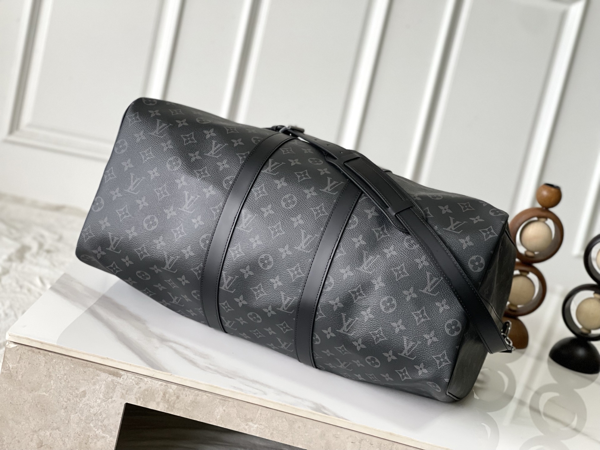 Louis Vuitton Keepall 45 Travel Bag in Monogram Eclipse Canvas - Image 4