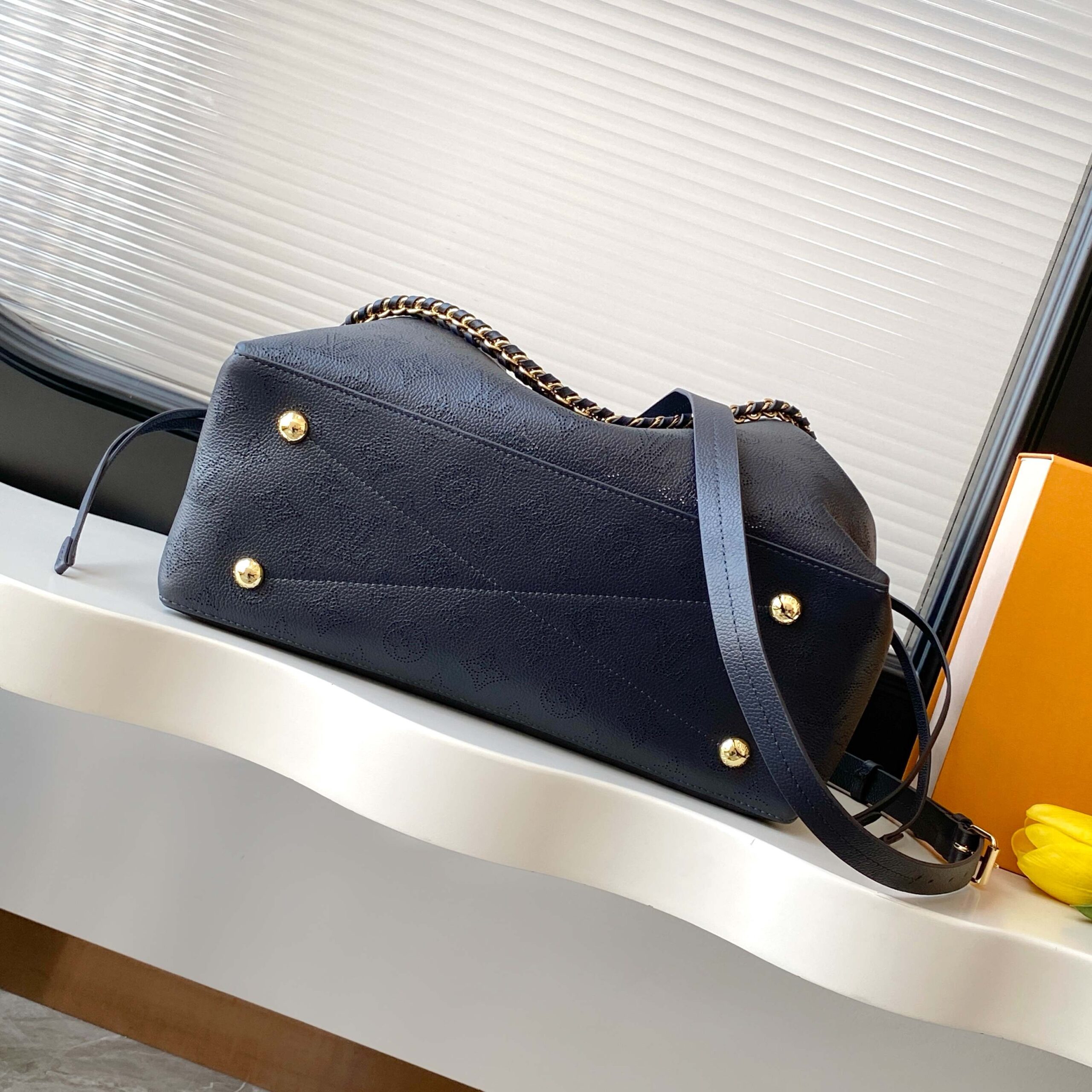 Bella Tote Bag - Image 4
