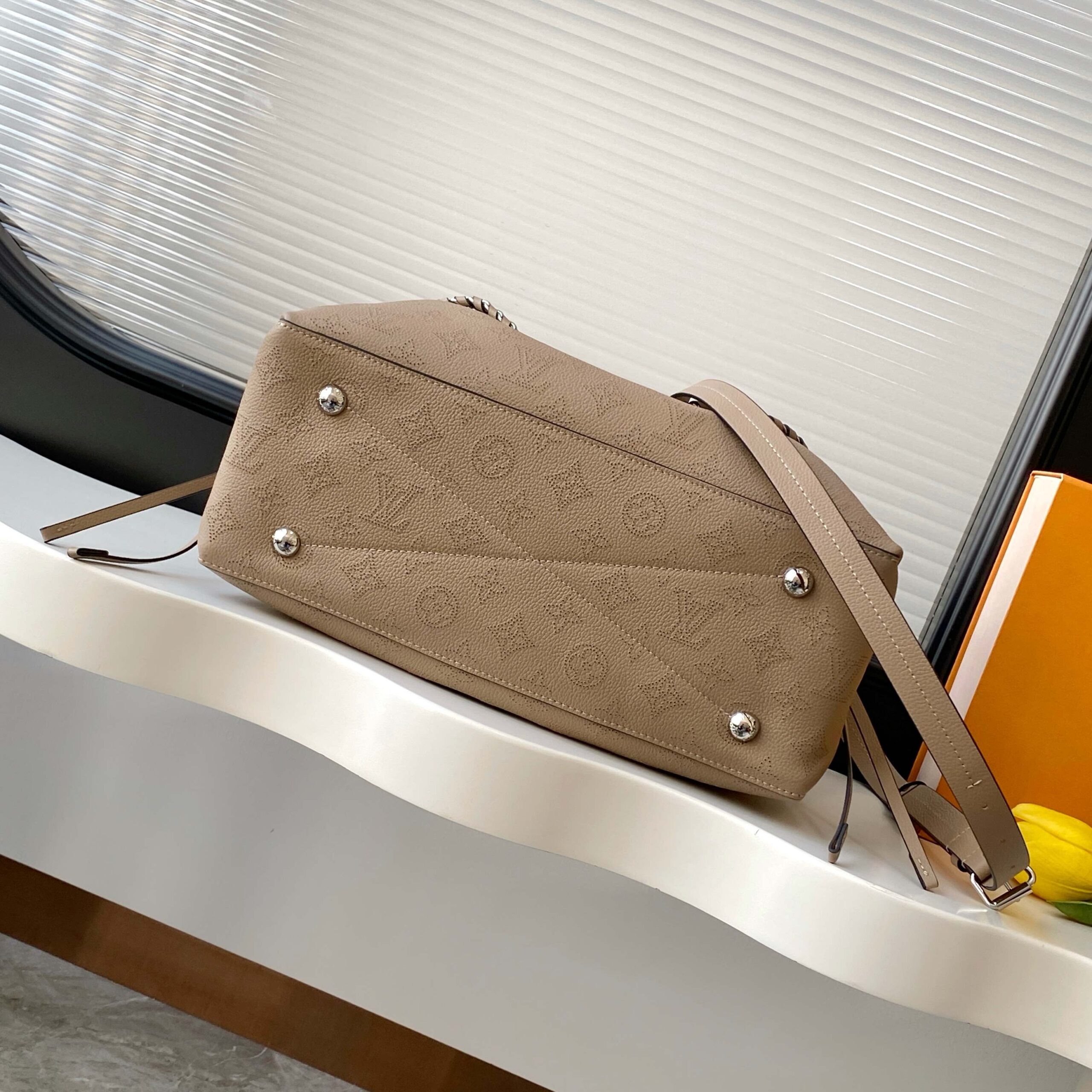 Bella Tote Bag M14316 - Image 4