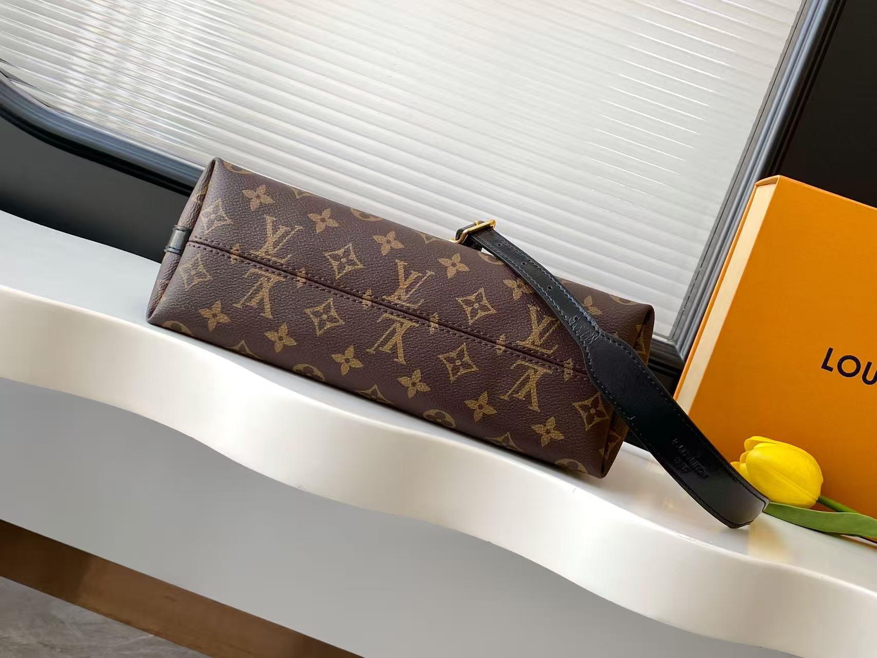 CarryAll BB Handbag - Image 4