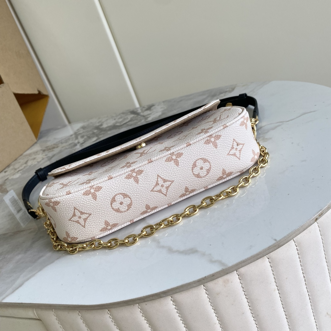 Wallet on Chain Ivy Monogram Canvas Shoulder Bag - Image 4