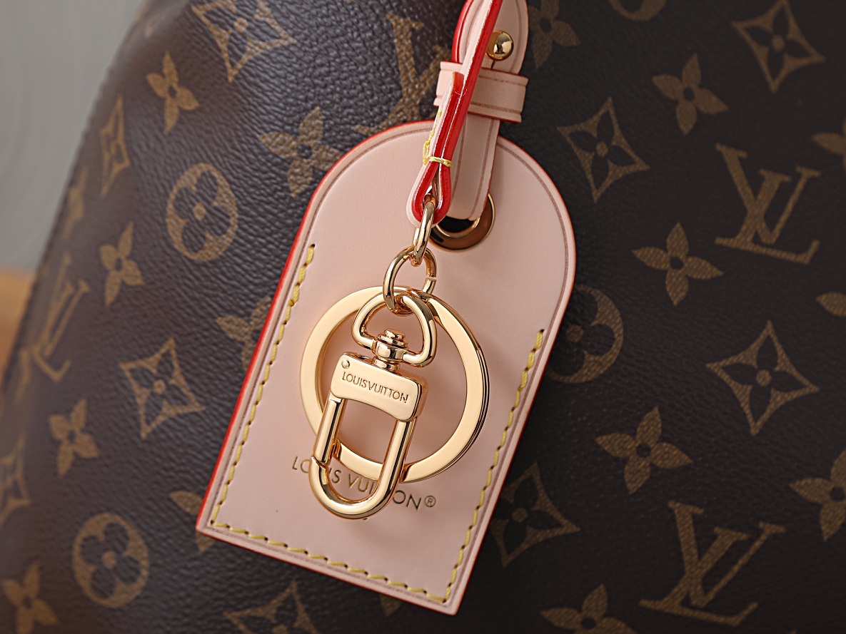 Louis Vuitton Artsy Handbag - Image 4