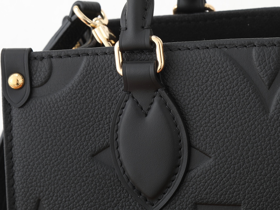Louis Vuitton Onthego Small Tote Bag - Image 4