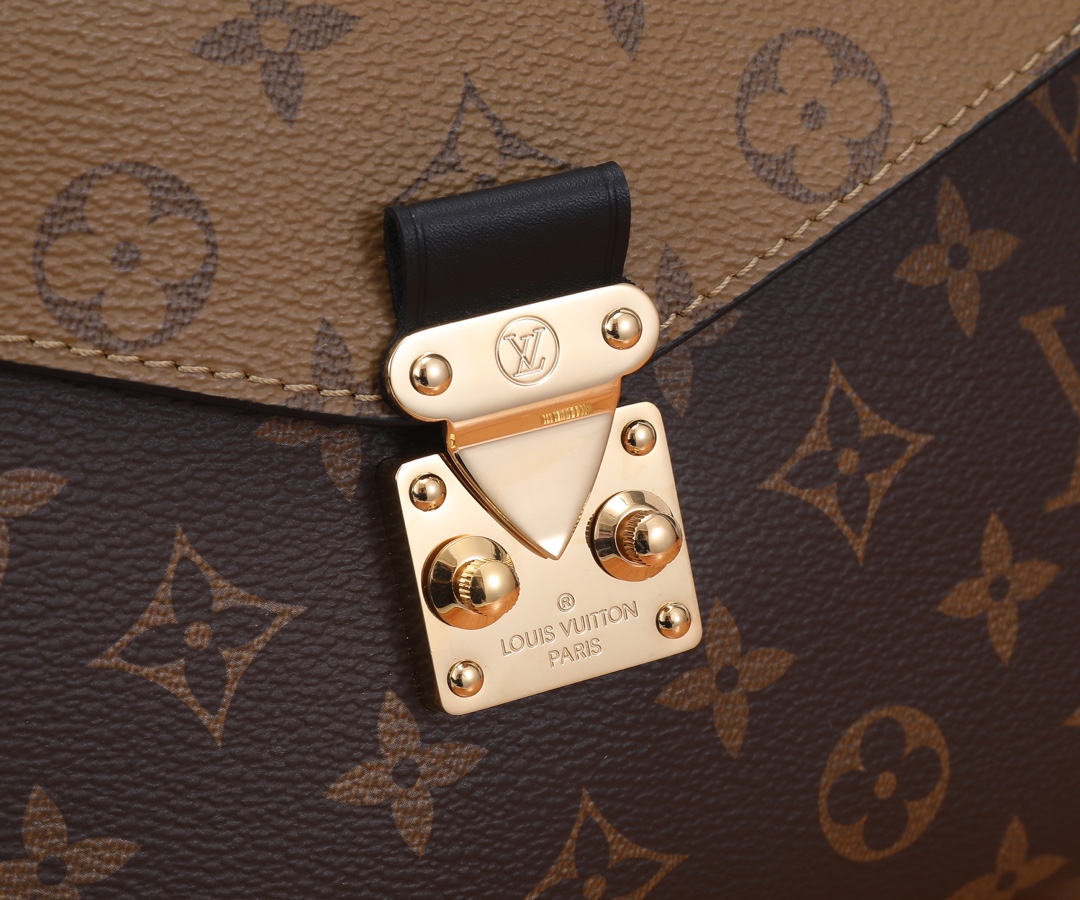Louis Vuitton Pochette Metis Monogram Reverse Crossbody Bag - Image 4
