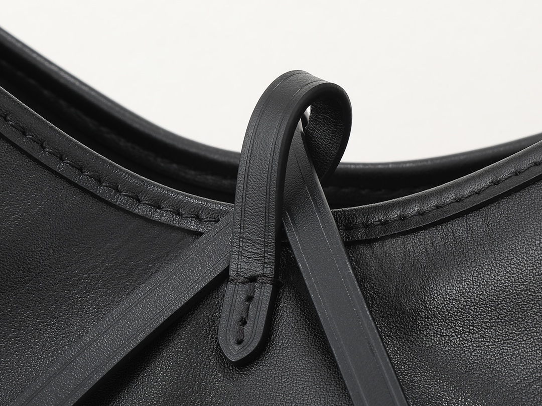 CarryAll Cargo Small Handbag - Image 4