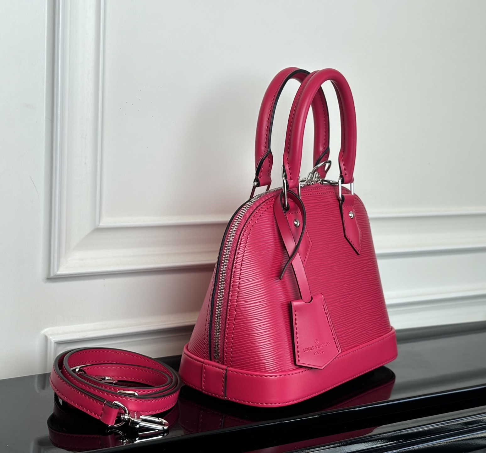 Alma BB Epi Leather Handbag - Image 4