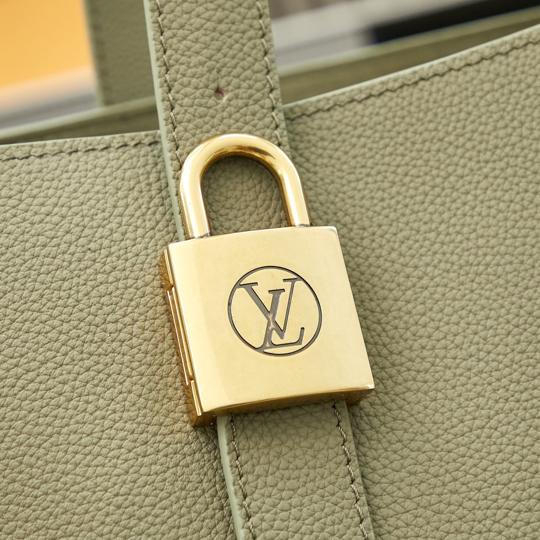Low Key Cabas YS Medium Tote Bag - Image 4