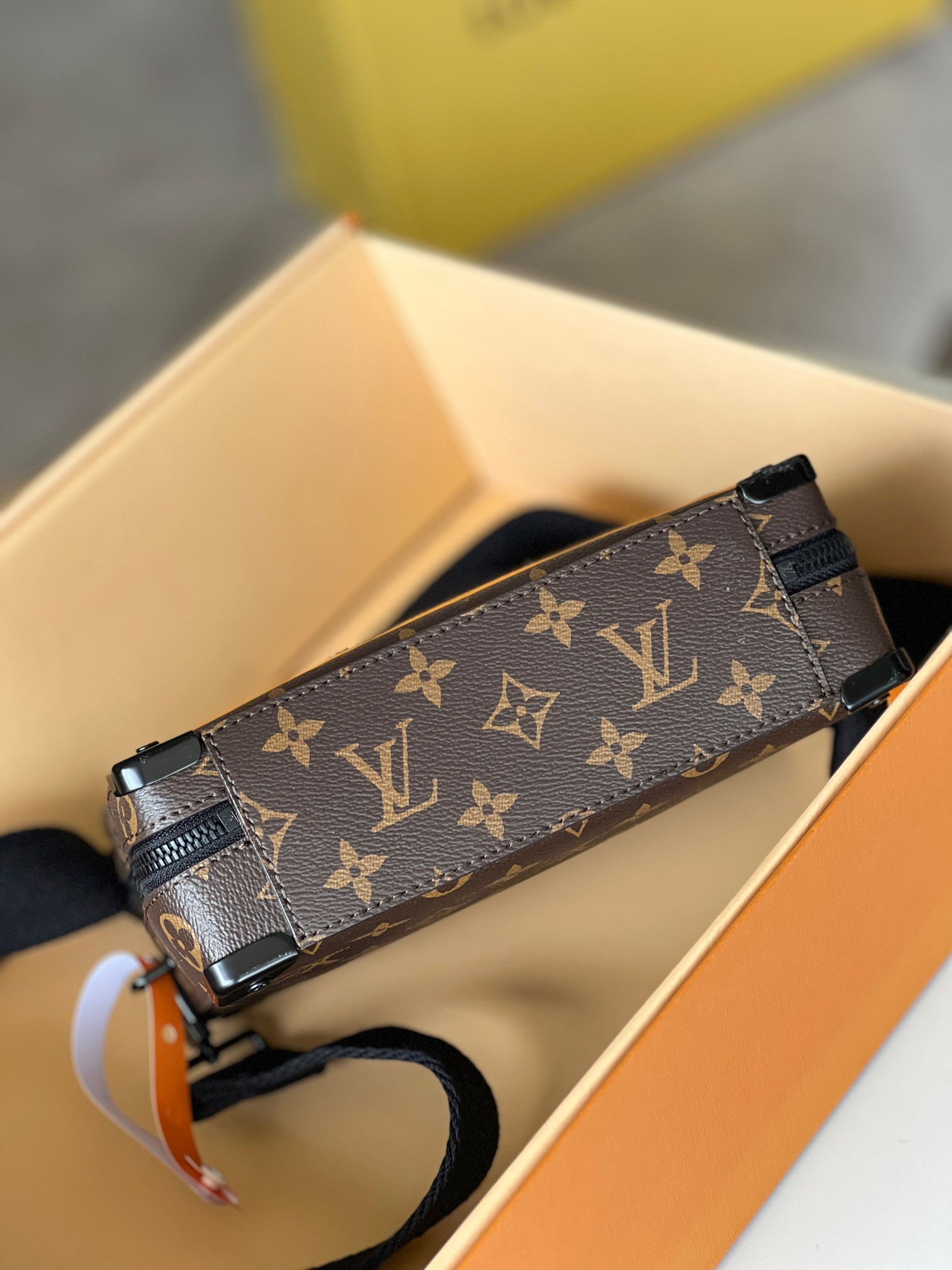 Louis Vuitton Handle Soft Trunk Bag M46689 - Image 4