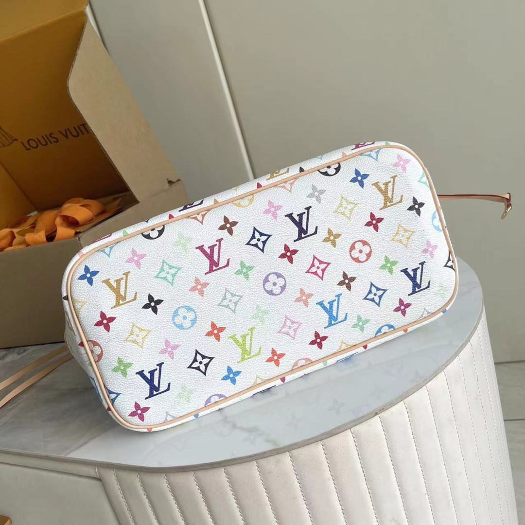 Louis Vuitton Neverwoof Medium Pet Carrier Bag - Image 4