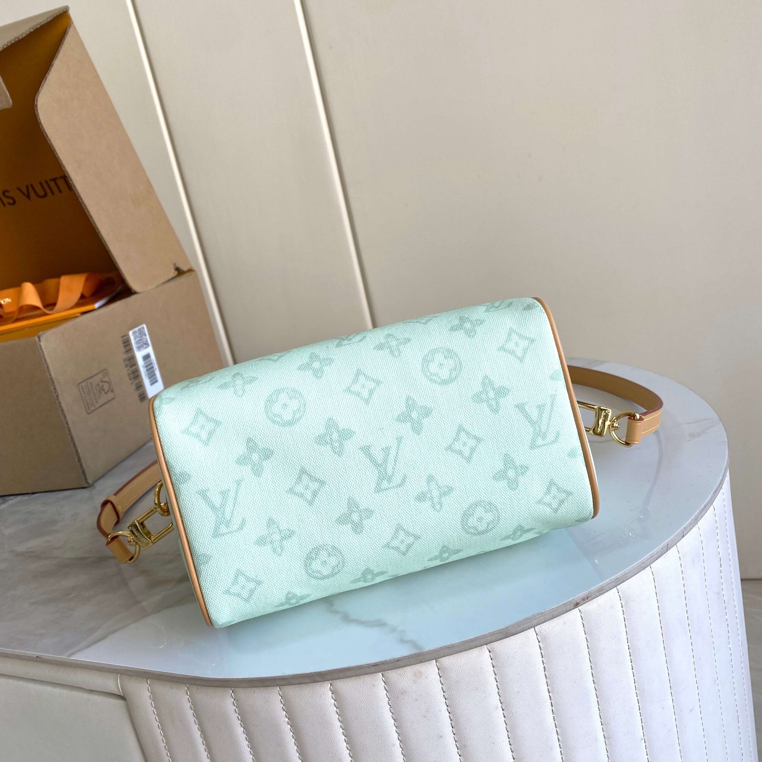 Louis Vuitton Speedy Bandouliere 20 Monogram Crossbody Bag - Image 4