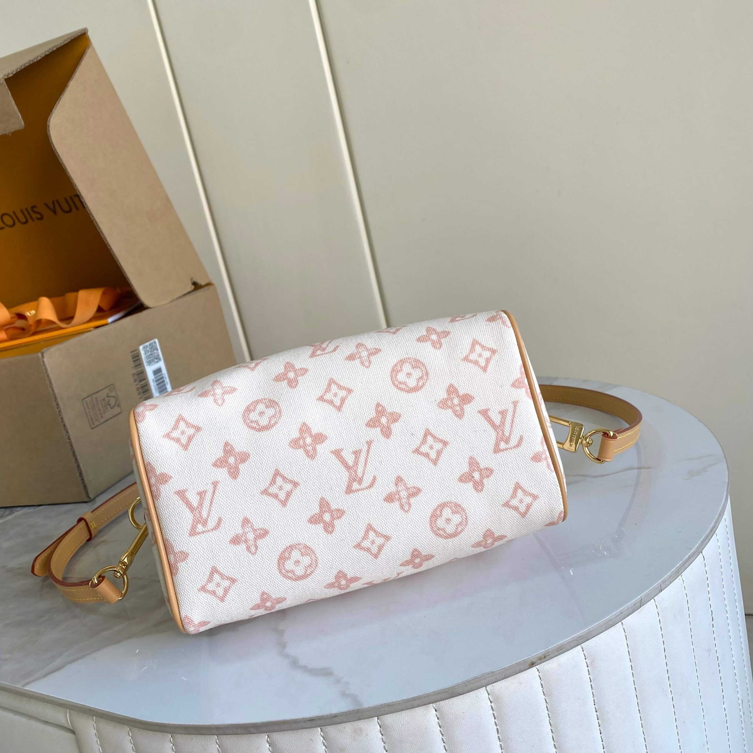 Louis Vuitton Speedy Bandouliere 20 Monogram Crossbody Bag - Image 4