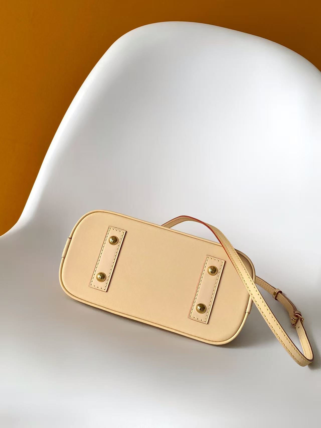 Louis Vuitton Alma BB Handbag with Monogram Emblème Embroidery - Image 4