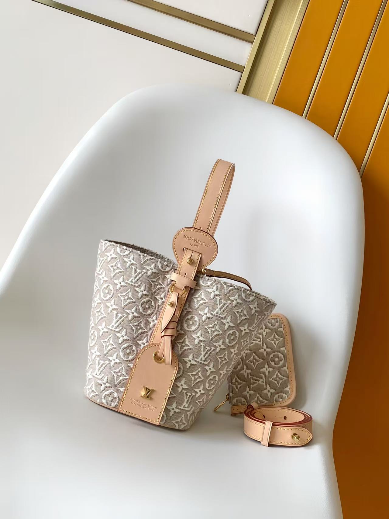 Louis Vuitton All In BB Handbag - Image 4