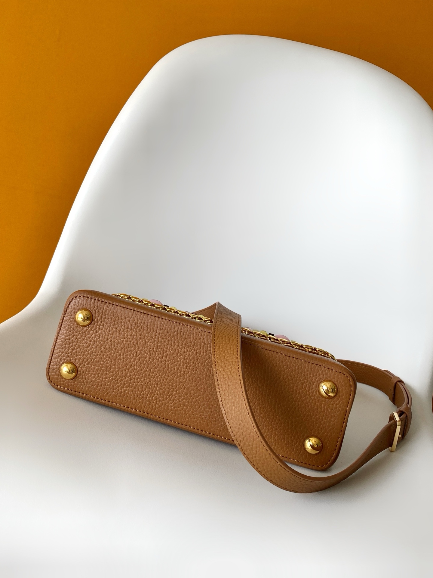 Louis Vuitton Capucines East West Mini Handbag - Image 4